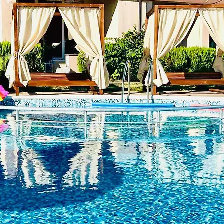 Апартамент дани и мони *